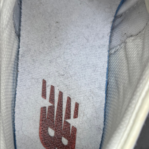 New Balance classics 327. White Cream and tan. Women’s 8. - Picture 15 of 16